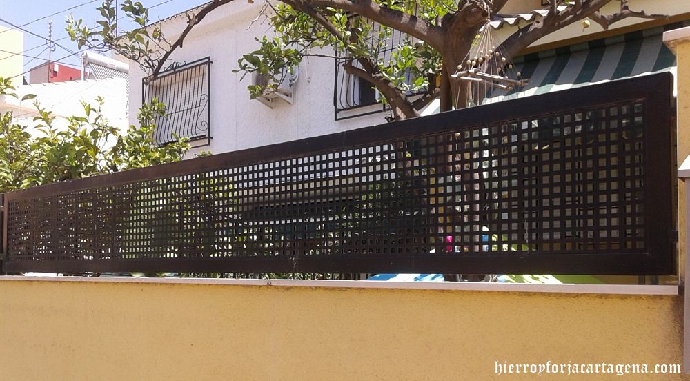 Puertas y barandillas de hierro