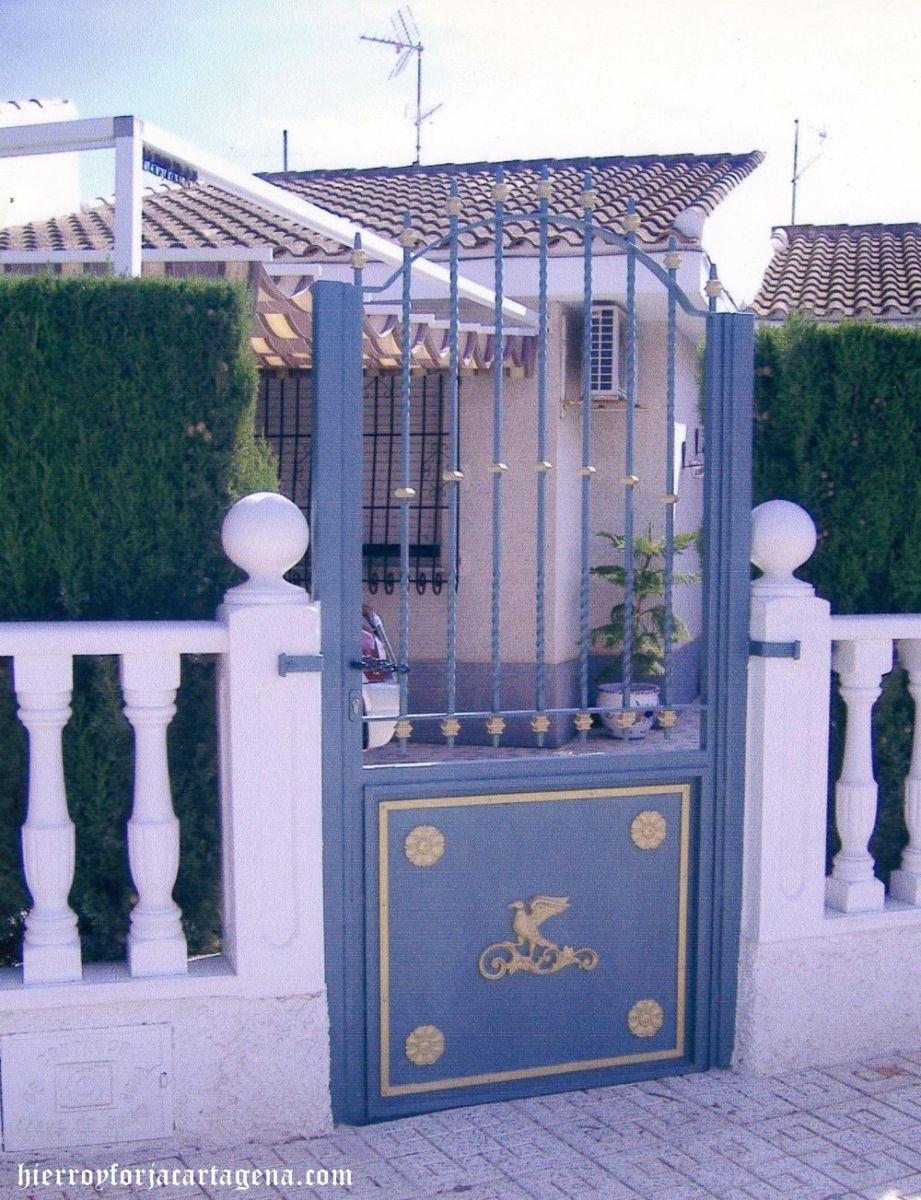 Puertas y barandillas de hierro