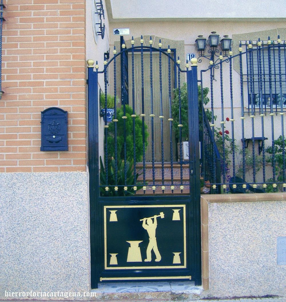 Puertas y barandillas de hierro