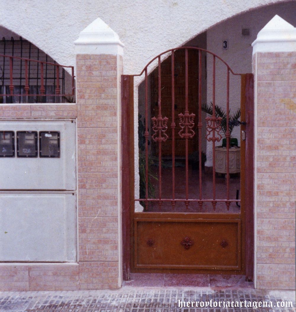 Puertas y barandillas de hierro