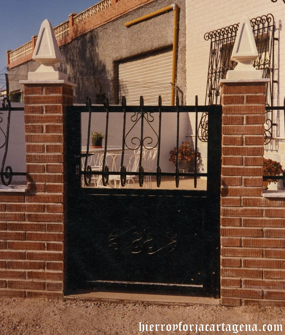 Puertas y barandillas de hierro