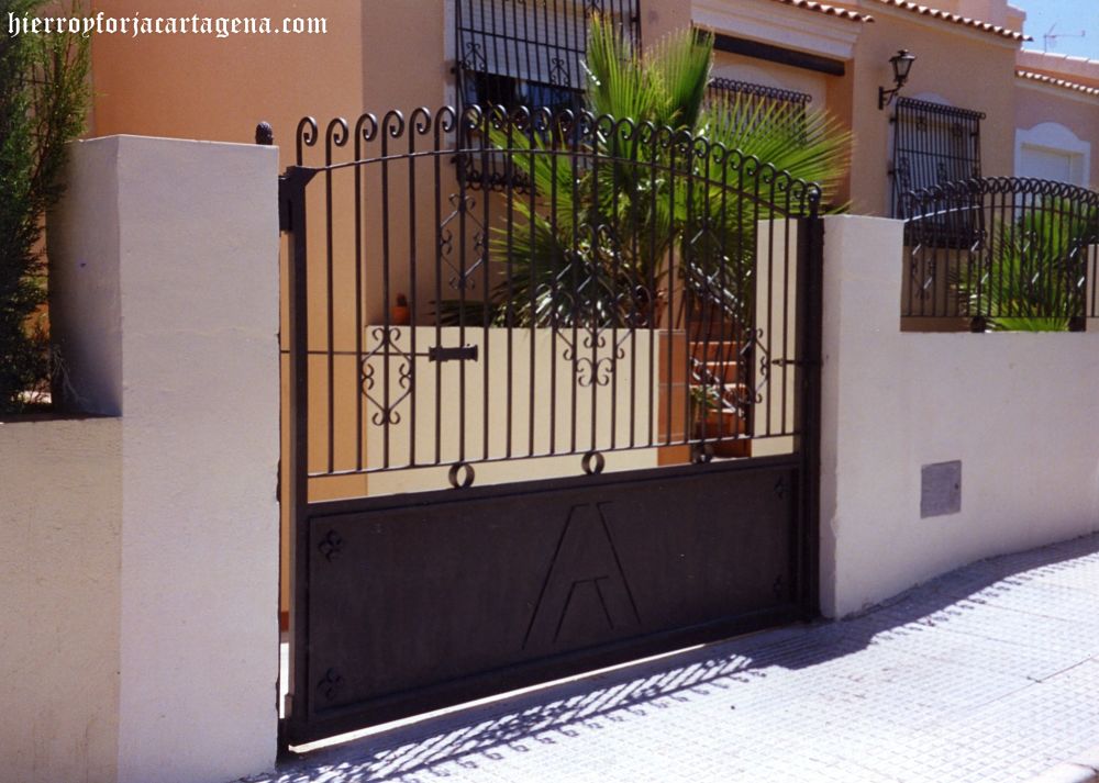 Puertas y barandillas de hierro